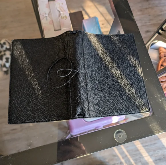 TheHoneyBShop B6 Planner Black Strings Kawaii Goth - Picture 3 of 3